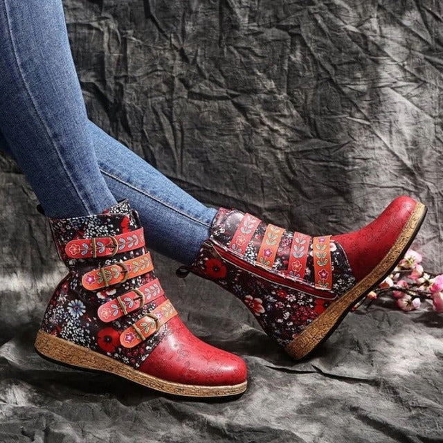 Vintage-Stiefel im Ethno-Stil