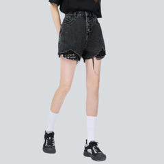 Jeansshorts für Damen mit sichtbaren Taschen