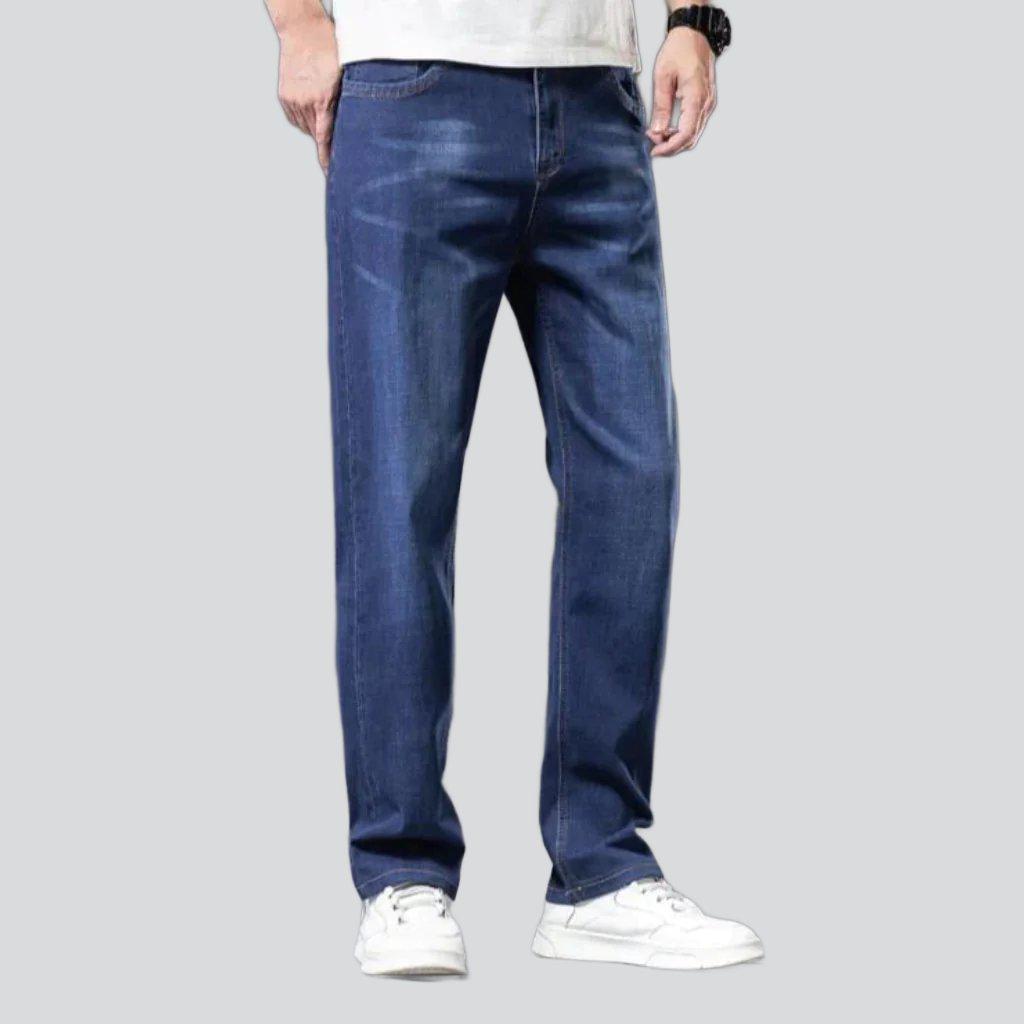 Thin straight-fit jeans for men