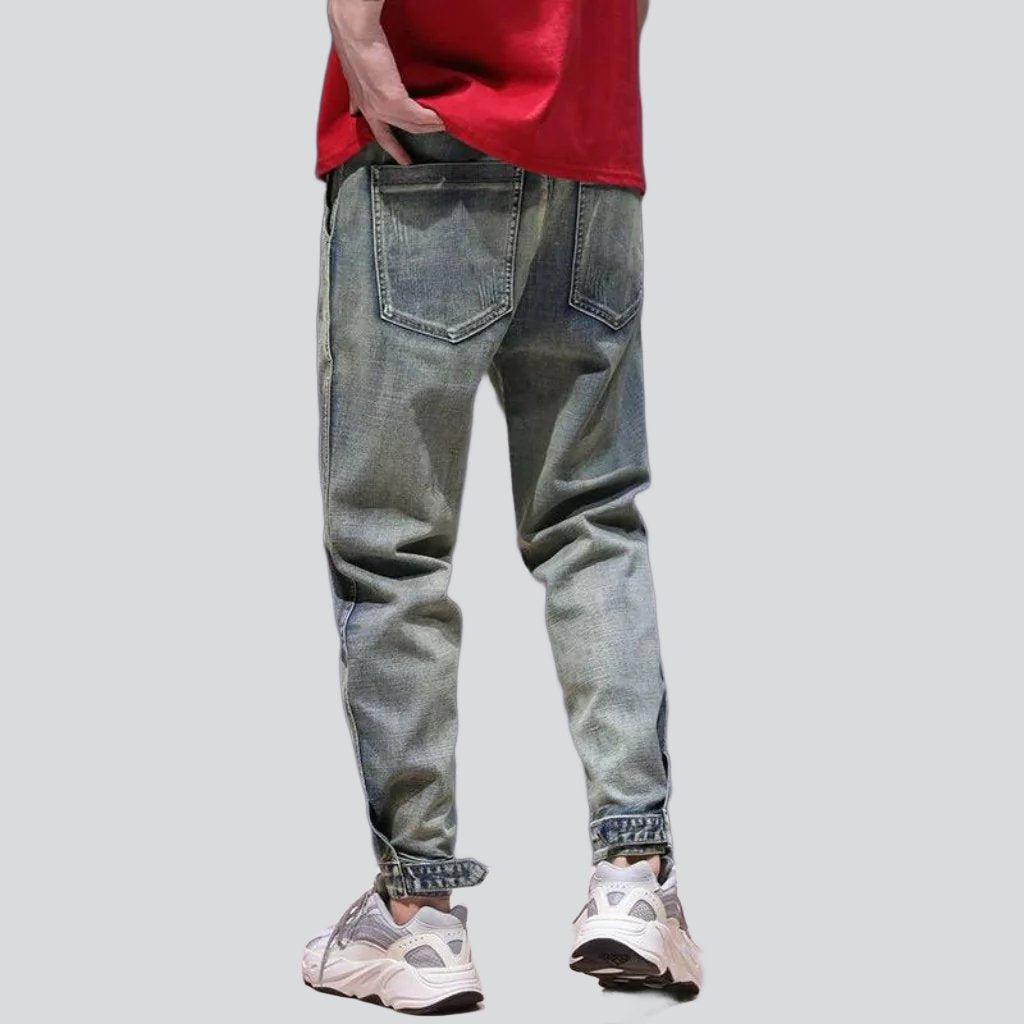 Retro look men denim joggers