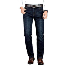 Business Casual dunkle Herrenjeans