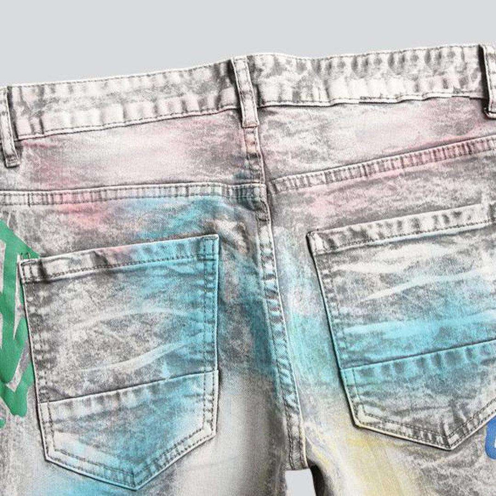 Color-painted grey men jeans