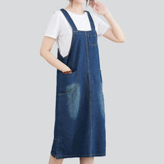 Simple sleeveless women denim dress