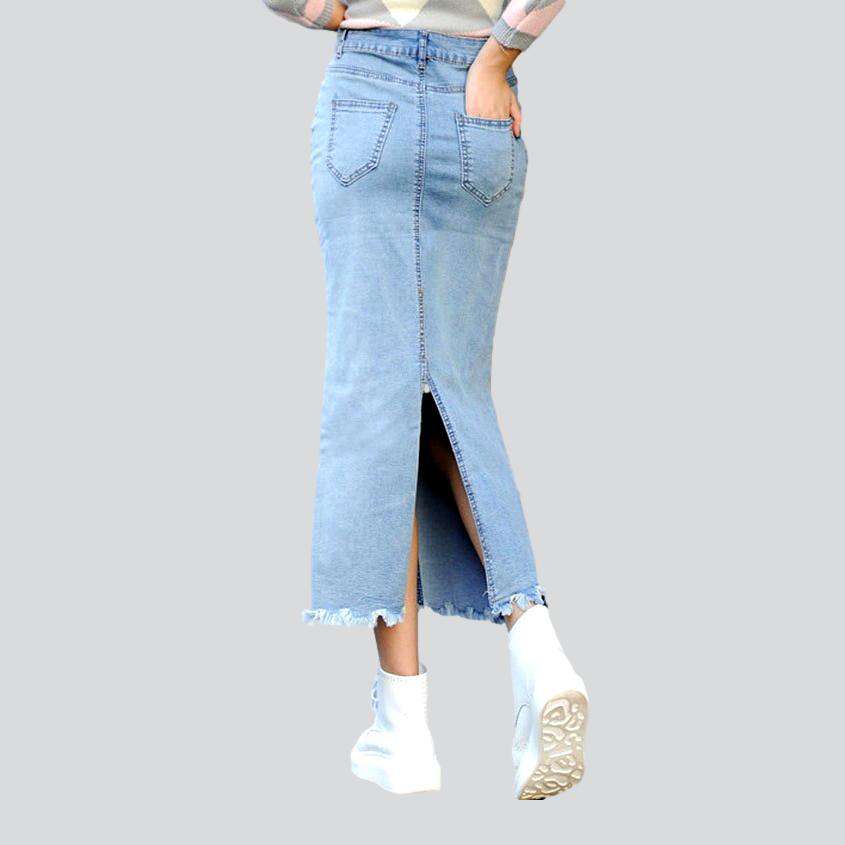 Langer Jeansrock mit Schlitz hinten