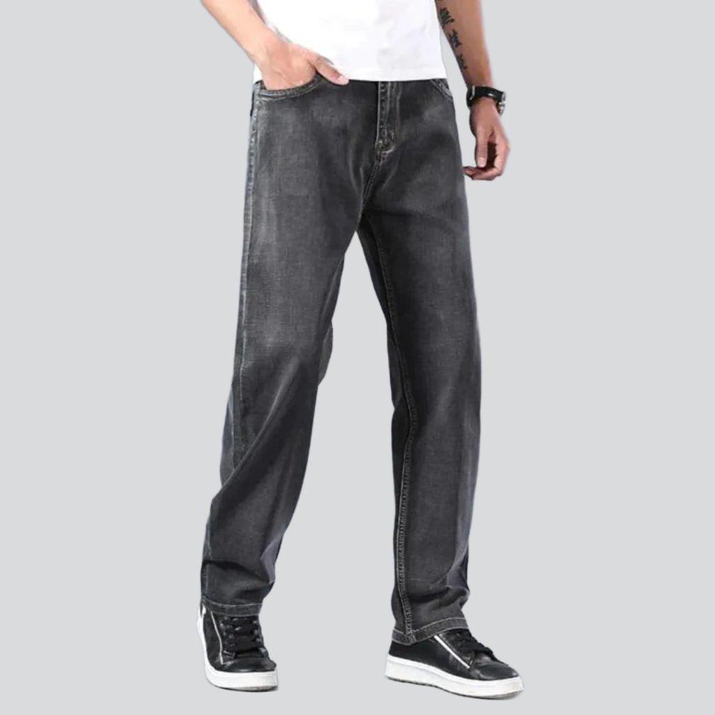 Straight-fit casual jeans for men