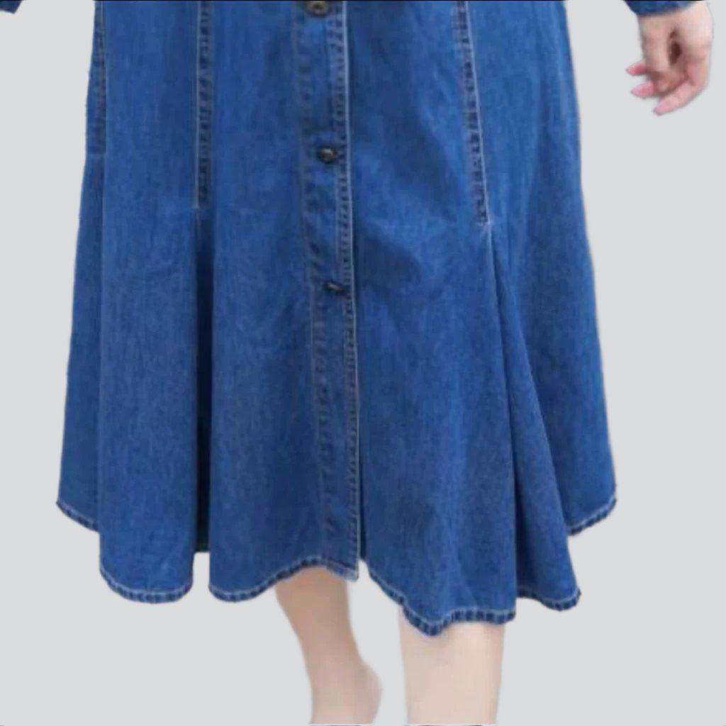 Long sleeves buttoned denim dress