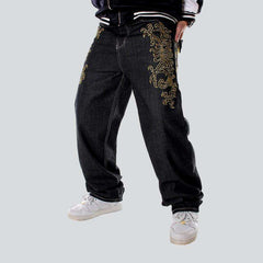 Hip-Hop-Jeans mit goldenem Ornament