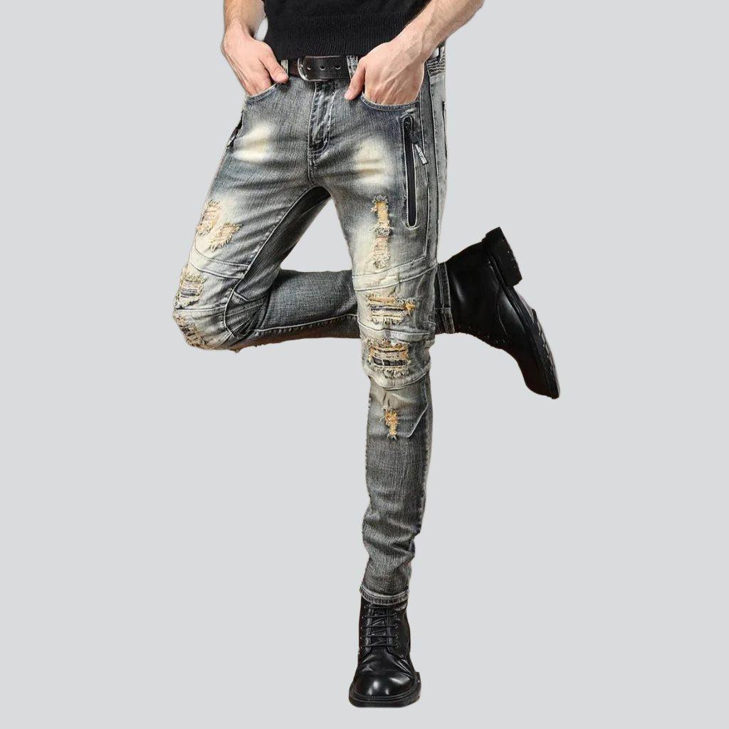 Stylische Herren Bikerjeans im Used-Look