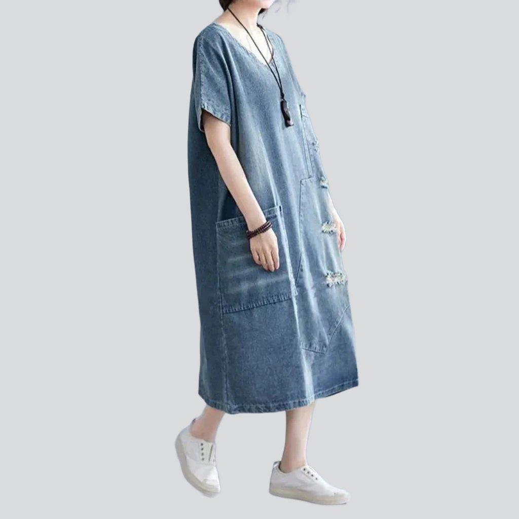 Vestido vaquero desgastado estilo streetwear