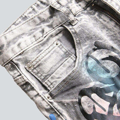 Color-painted grey men jeans