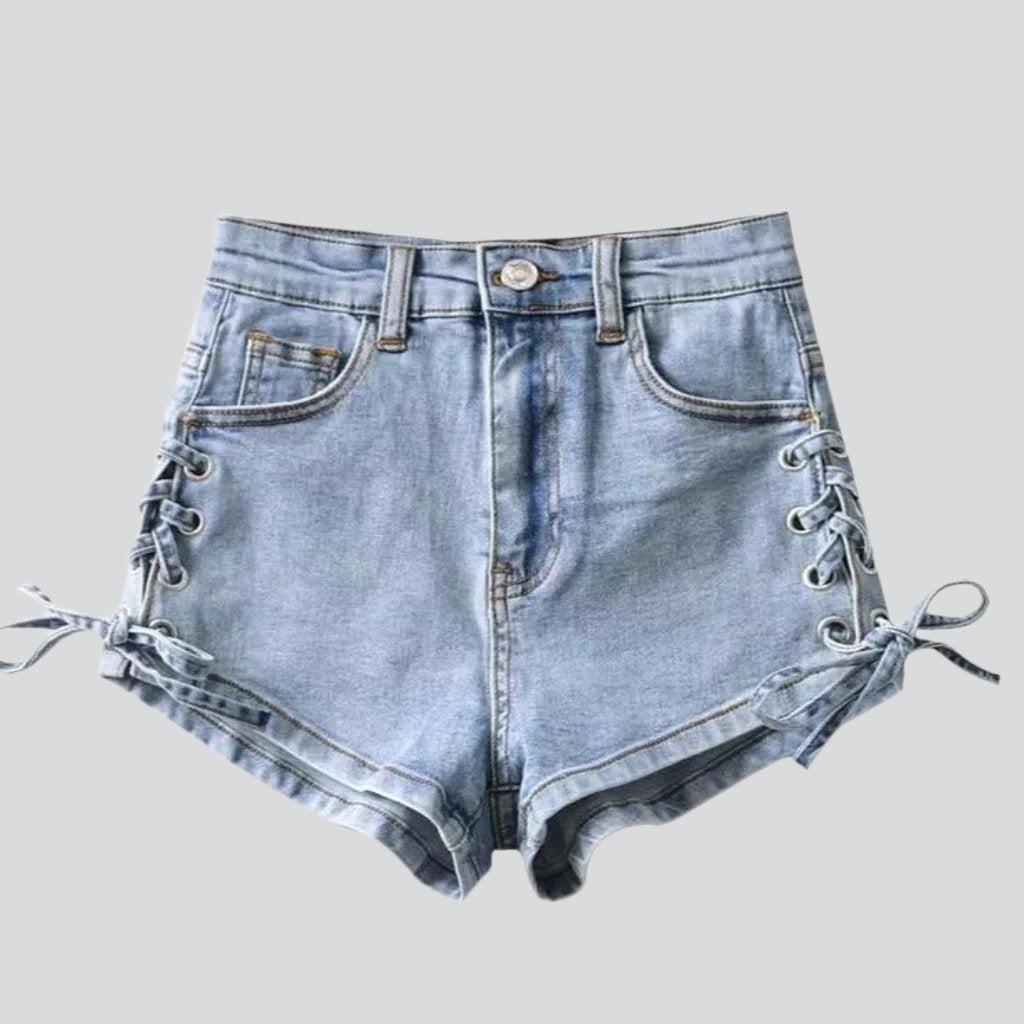 Skinny shorts with side drawstrings