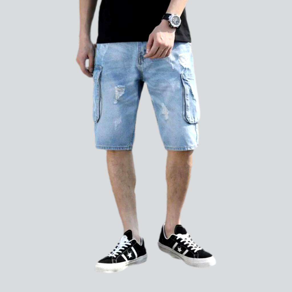 Zerrissene Cargo-Jeansshorts in Blau