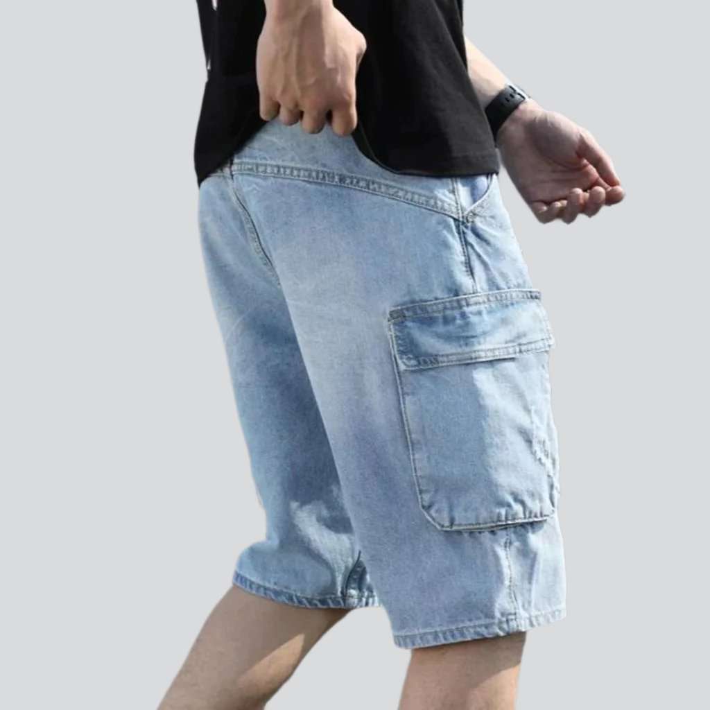 Zerrissene Cargo-Jeansshorts in Blau