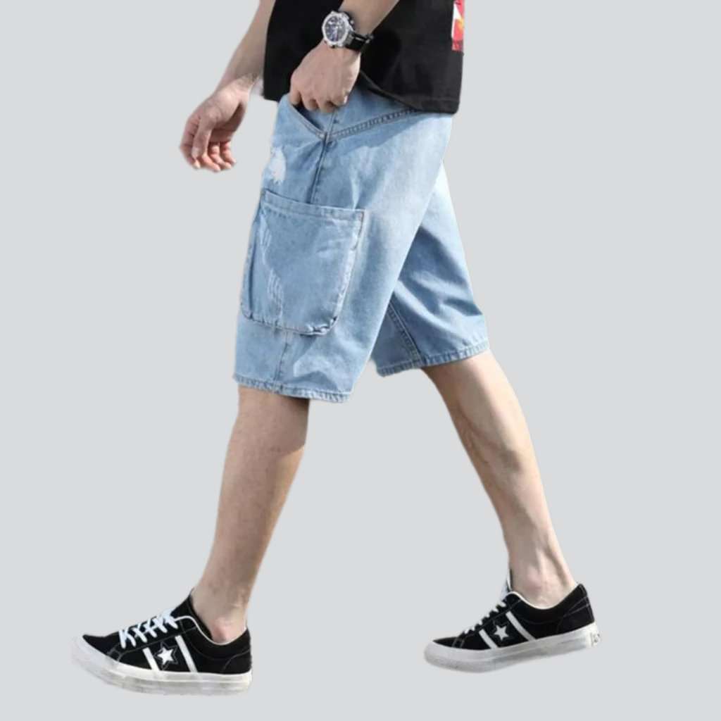 Zerrissene Cargo-Jeansshorts in Blau