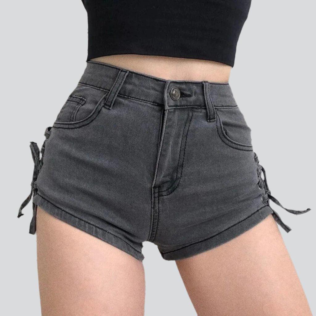 Skinny shorts with side drawstrings