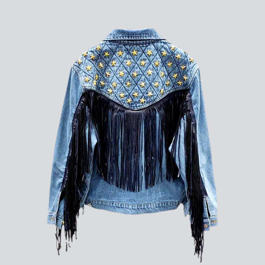 Farbige Jeansjacke mit Fransenverzierung