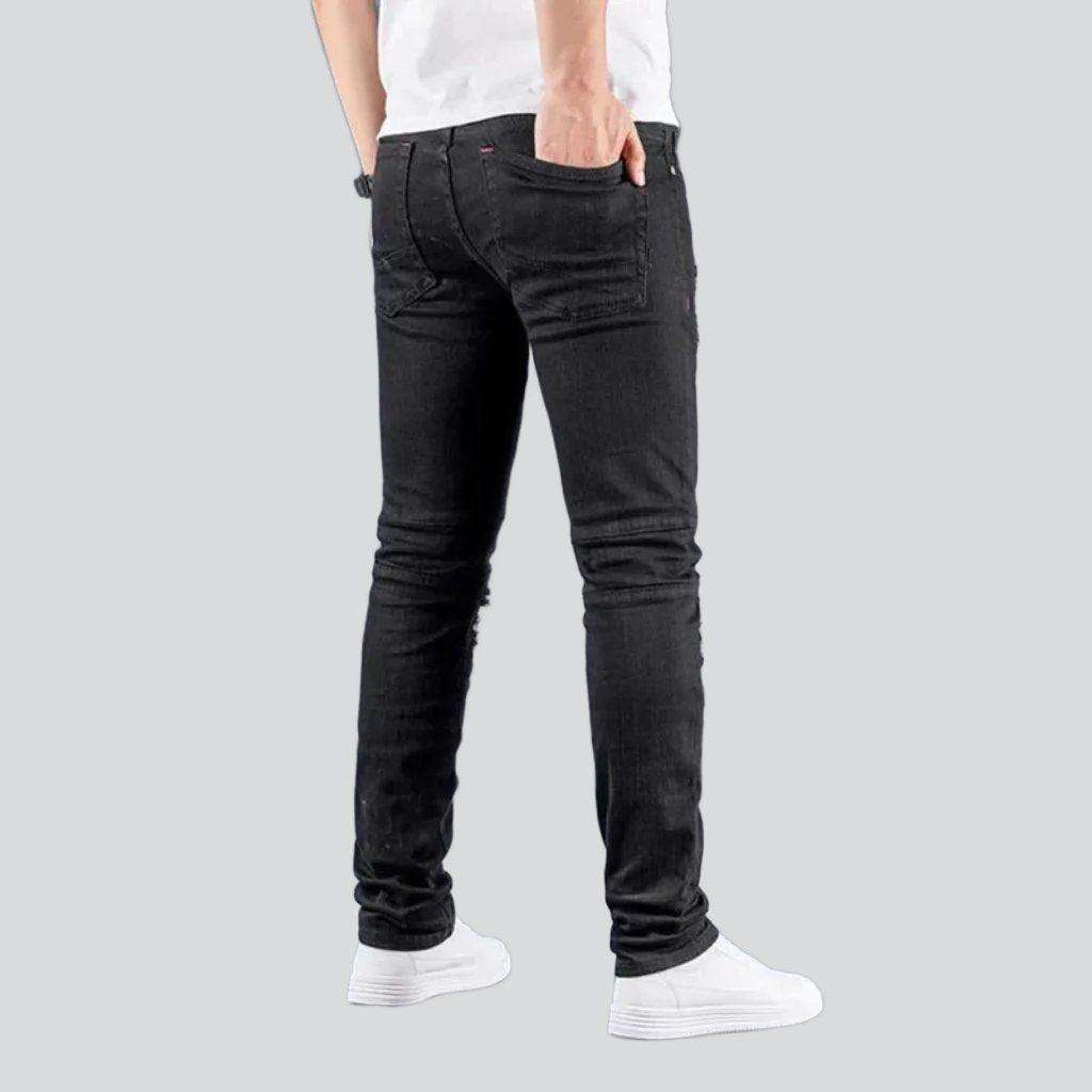 Schwarze Herrenjeans mit Farbdruck