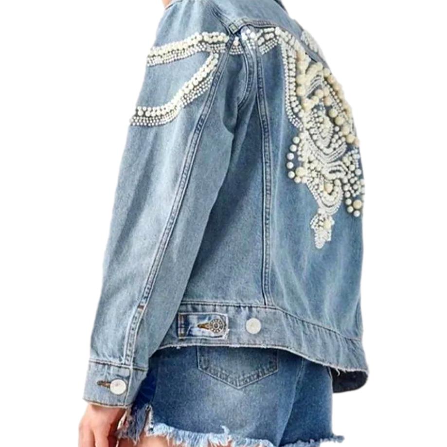 Perlenverzierte Boho-Jeansjacke