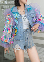 Italienischer blauer Tüll-Pailletten-Patchwork-Jeansmantel mit Blumendekor