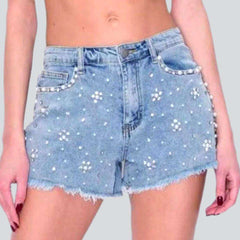 Gerade geschnittene Damen-Jeansshorts