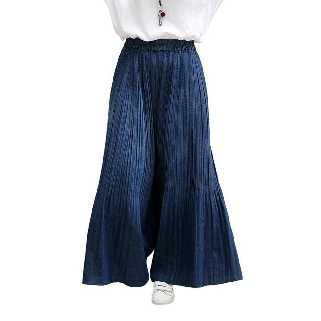 Marineblaue Culottes-Jeans mit Bundfalten