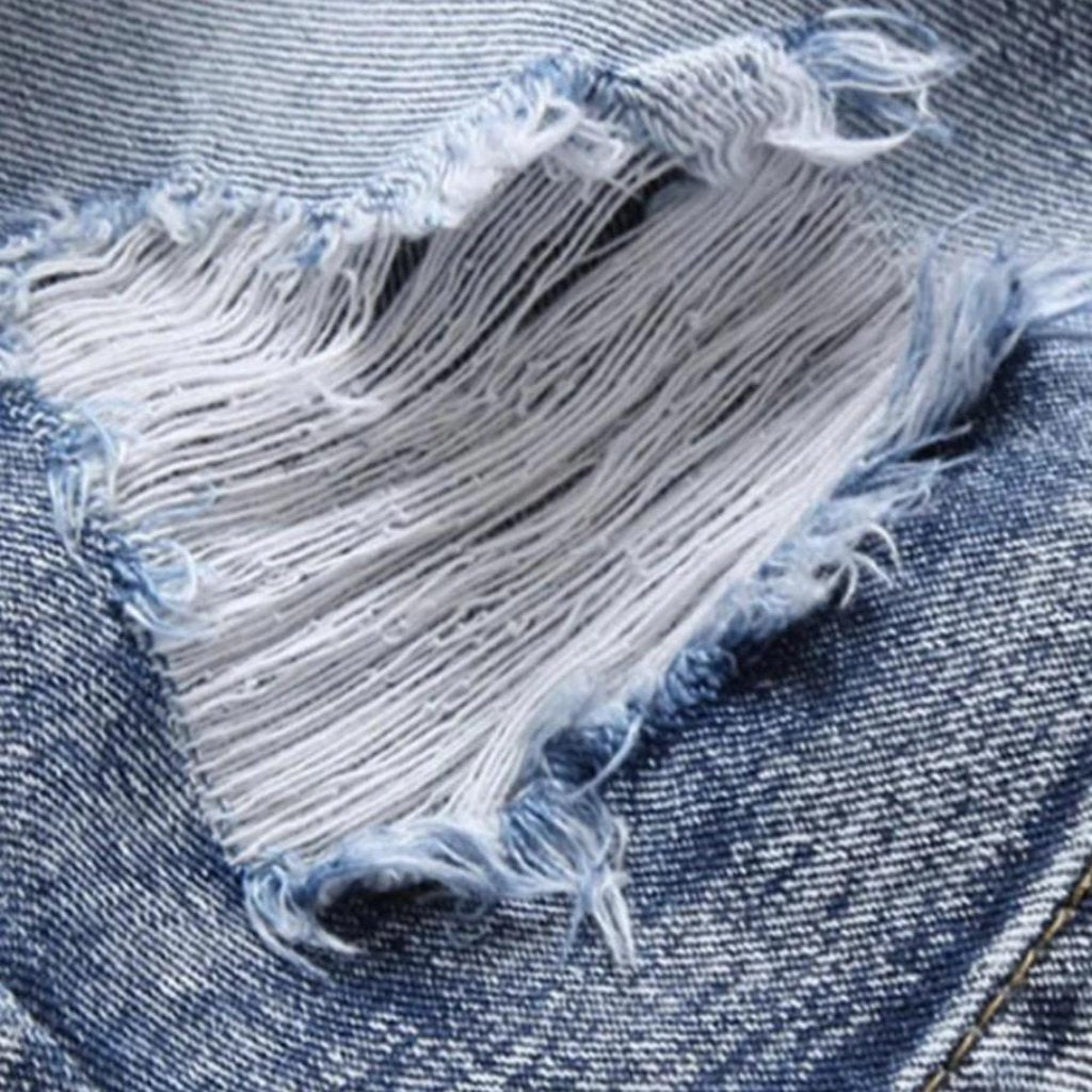 Distressed slim ripped denim shorts