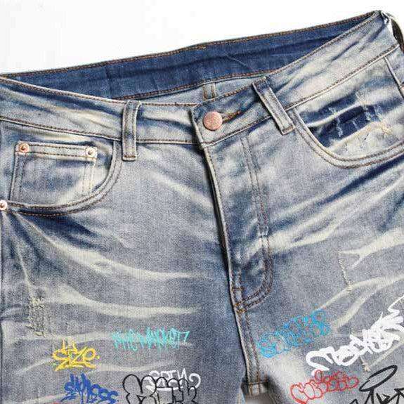 Zerrissene Herrenjeans mit Graffiti-Print