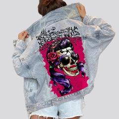 Jeansjacke mit bemaltem Totenkopf-Print für Damen