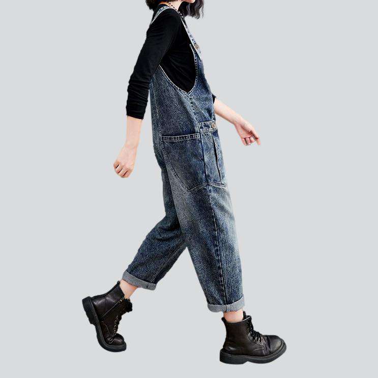 Denim jumpsuit with comfortable pockets