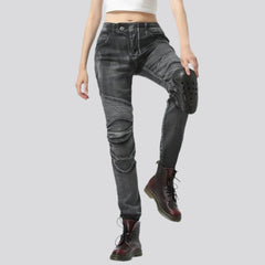 Schlanke Damen Bikerjeans