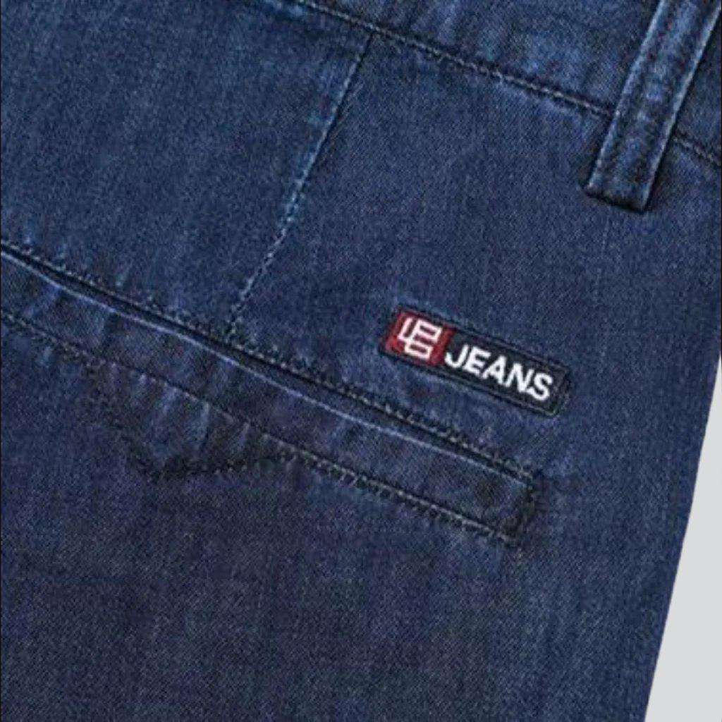 Gerade geschnittene Business-Casual-Jeans