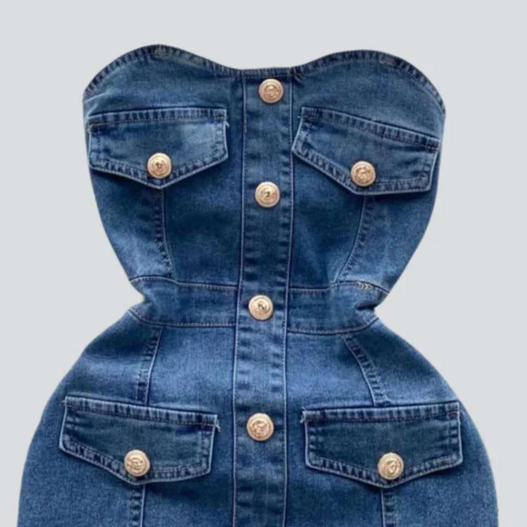 Buttoned strapless denim dress