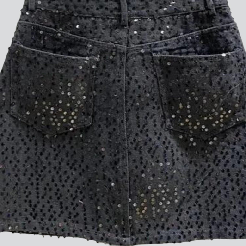 Rihnsotne embellished pink denim skirt