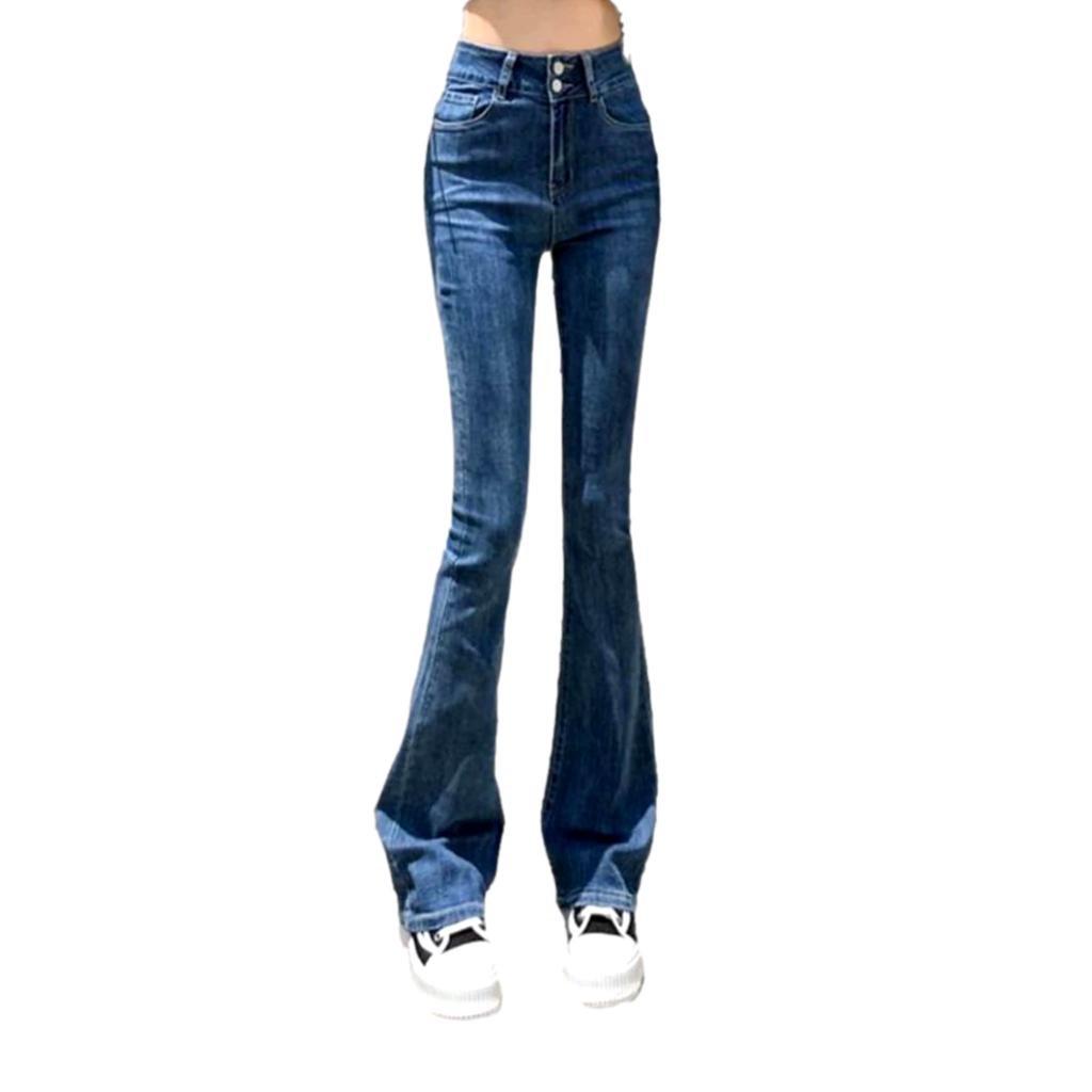 Push-up jeans for women