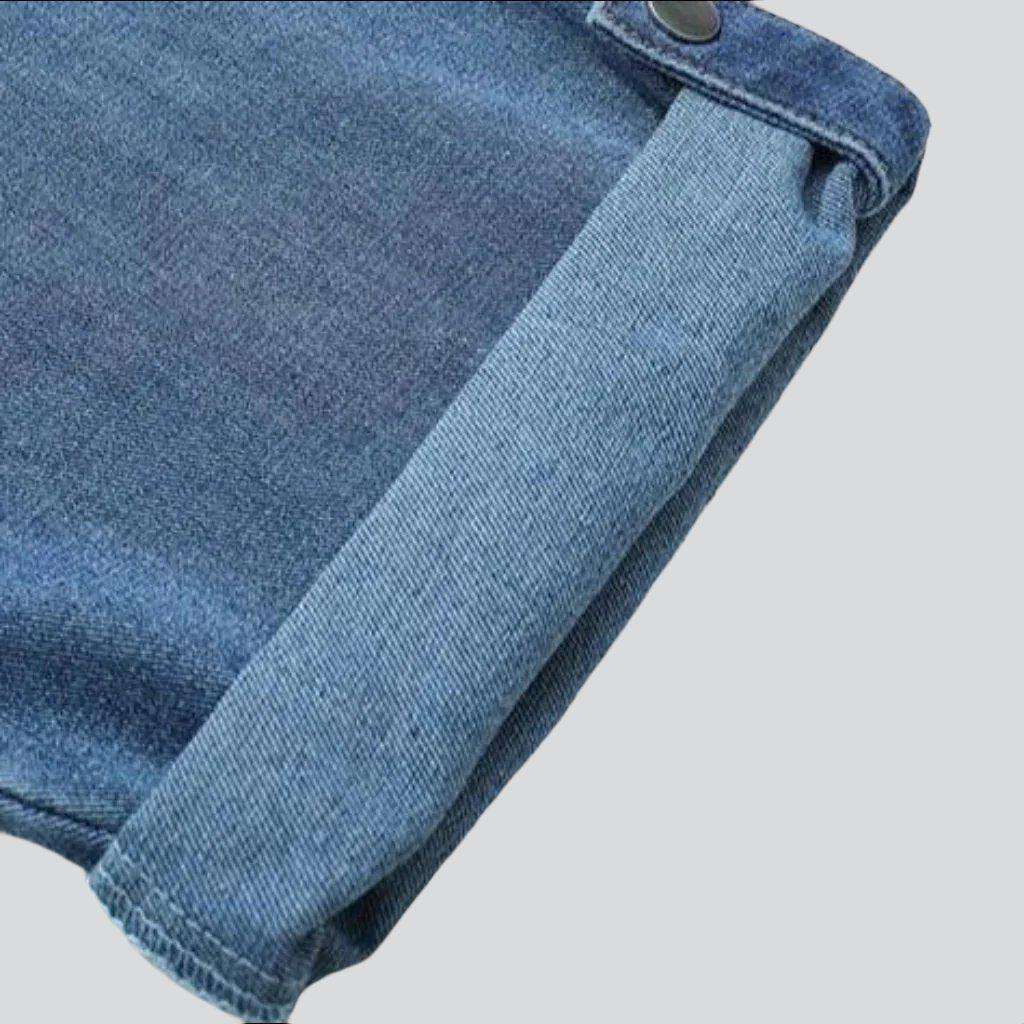 Locker sitzende Herren-Jeans