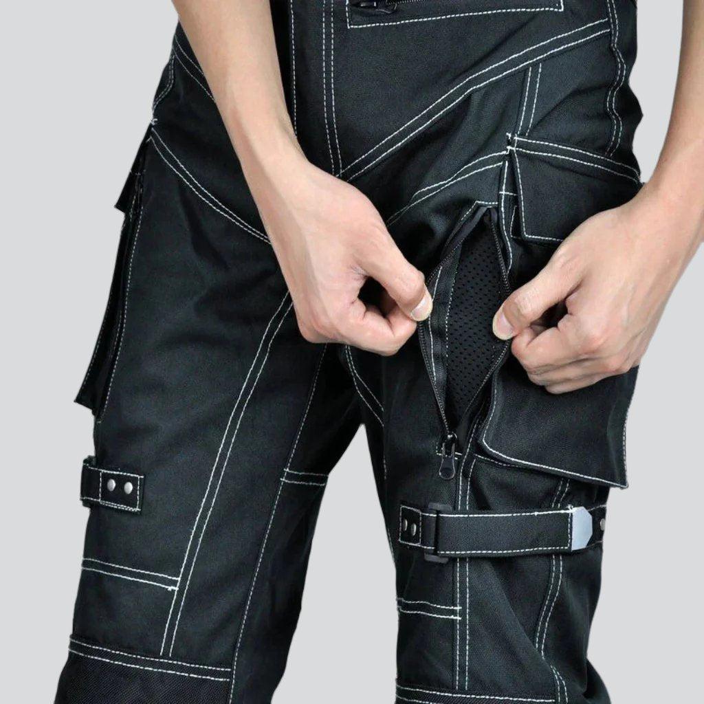 Pantalones vaqueros de motociclista con reflectantes y seguridad