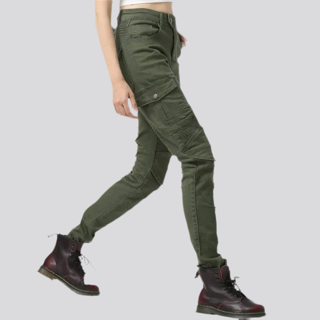 Schlanke Damen Motorradjeans