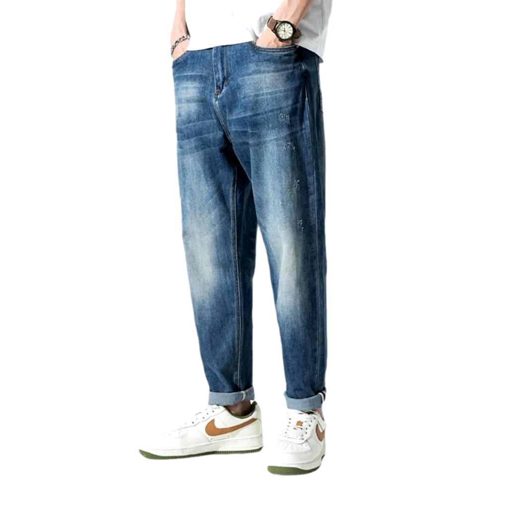 Men medium-wash jeans