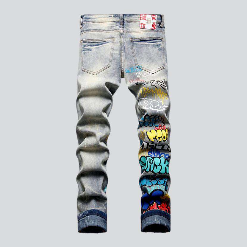 Graffiti print ripped men jeans