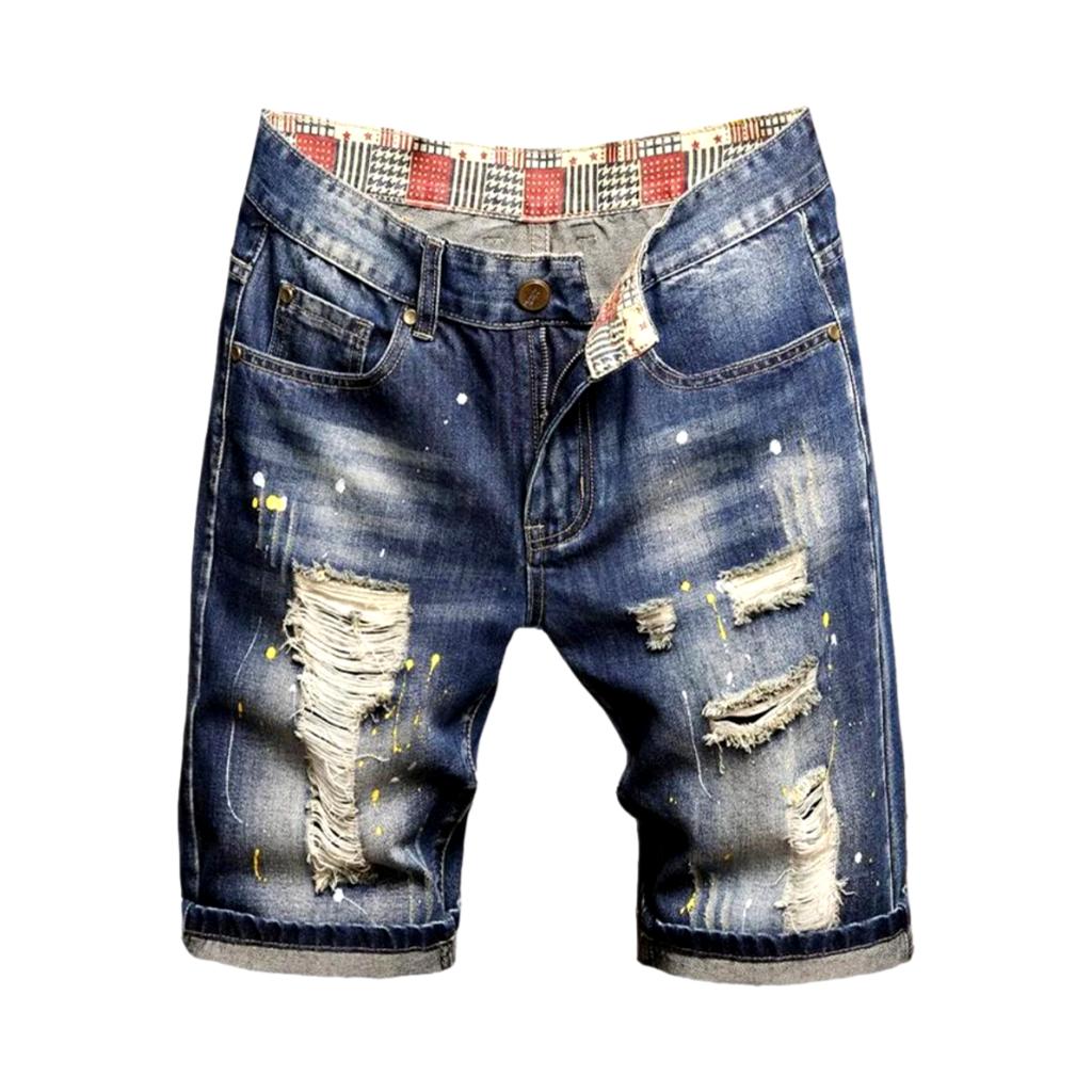 Leicht bemalte Distressed-Jeansshorts