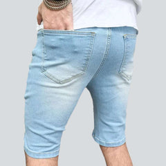 Shorts vaqueros desgastados, ajustados y ligeros