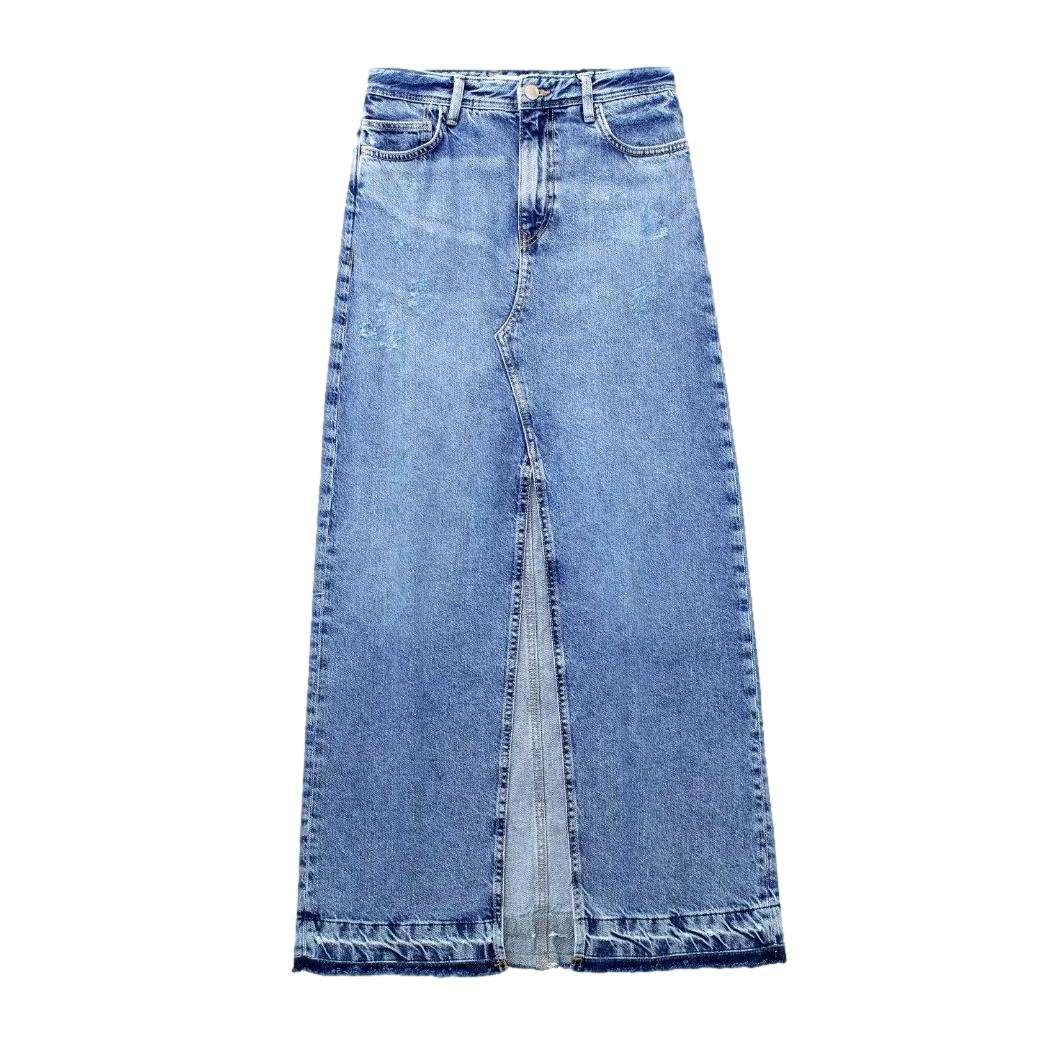 Jeansrock mit hohem Schlitz vorne