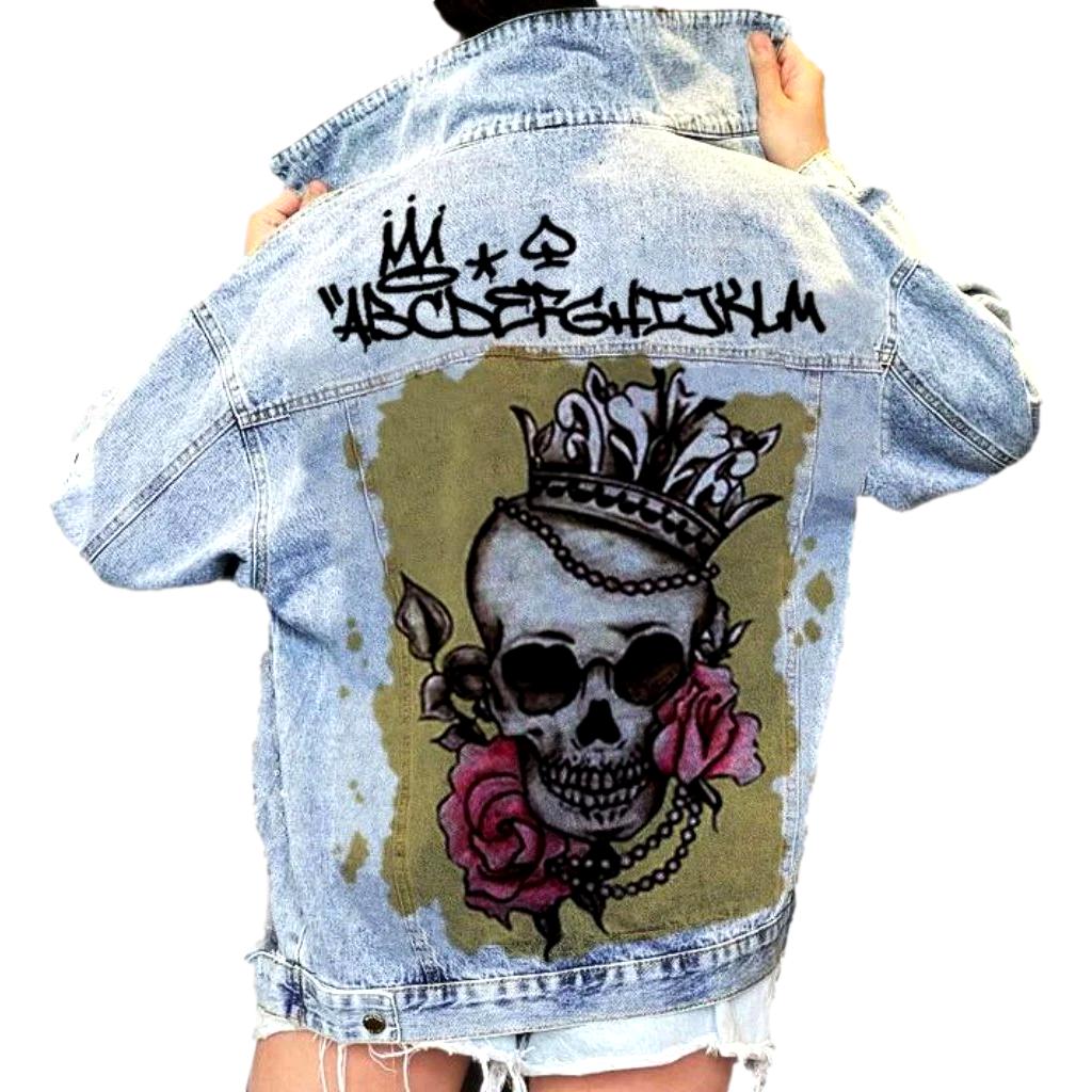 Jeansjacke mit bemaltem Totenkopf-Print