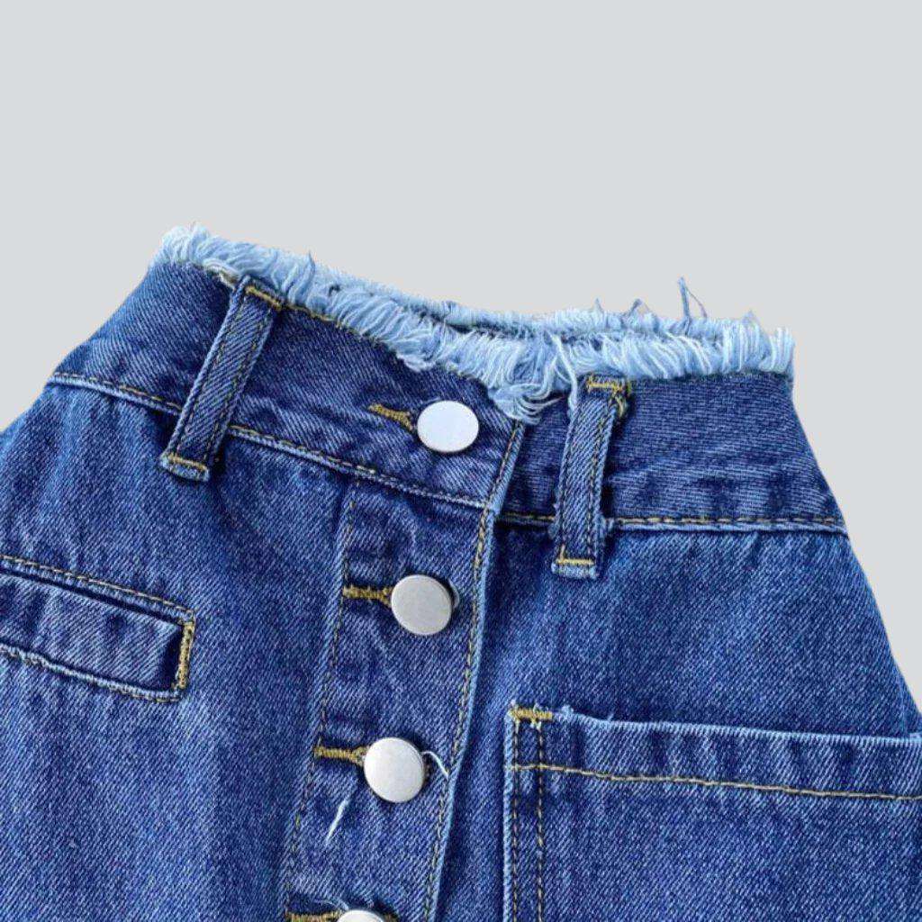 Frayed waistband buttoned denim skirt