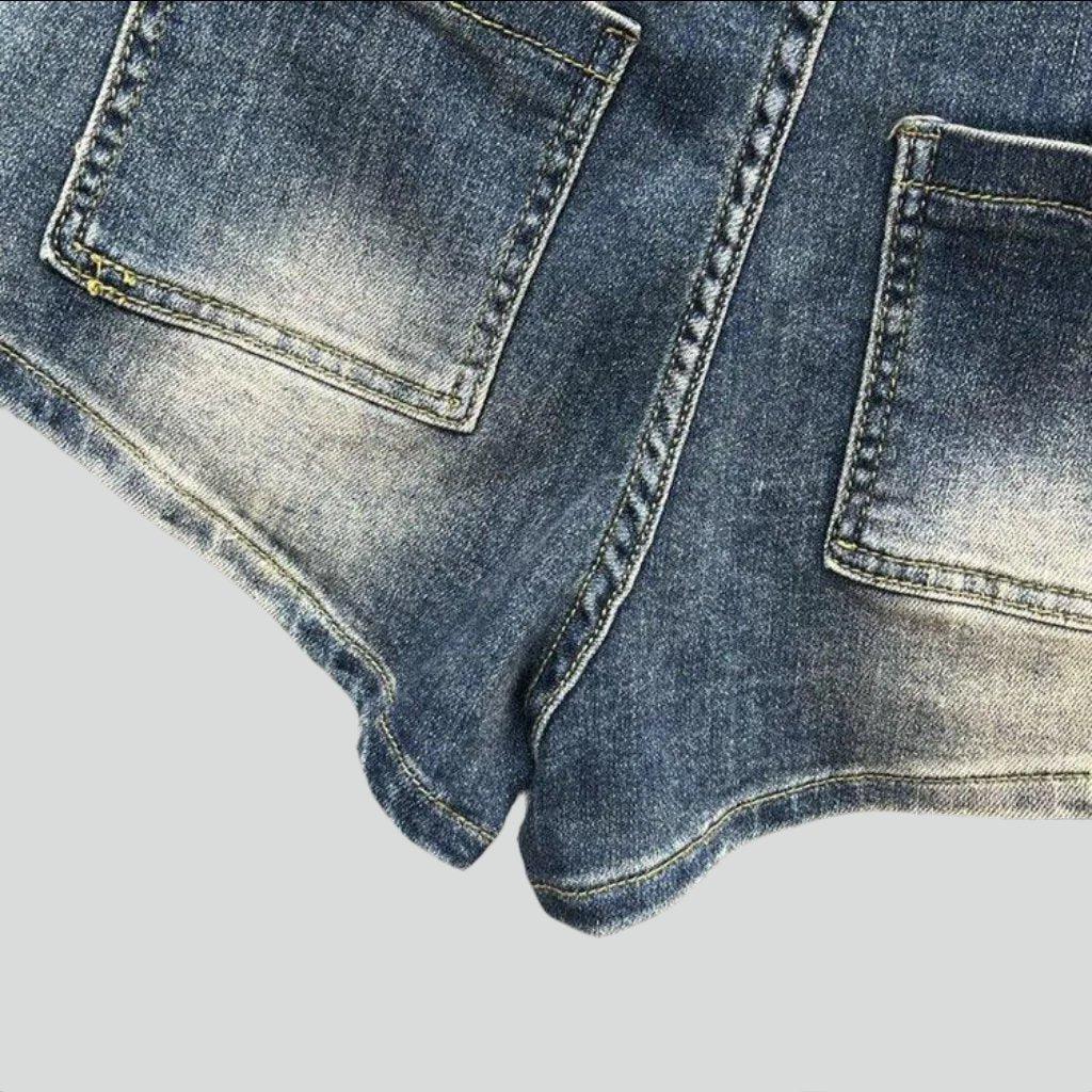 Streetwear dunkle Vintage-Jeansshorts