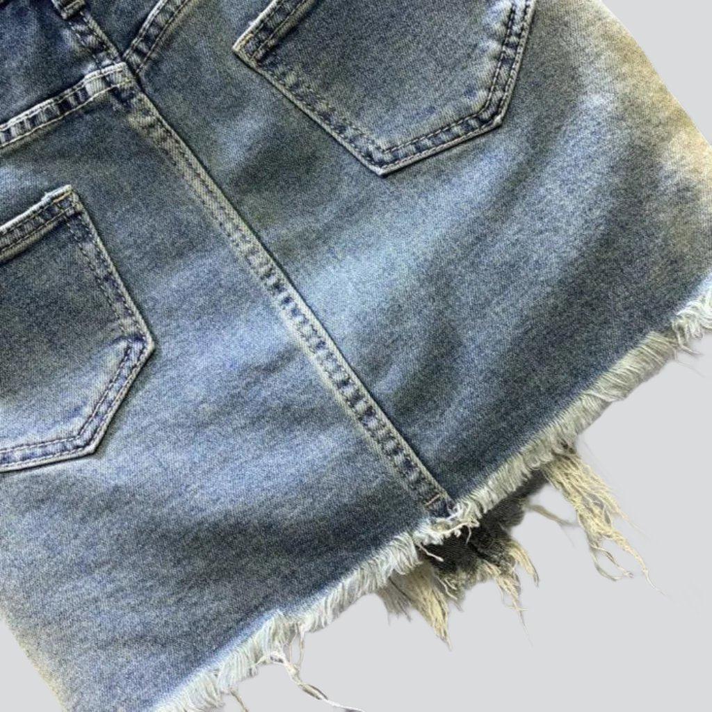 Retro distressed hem denim skort