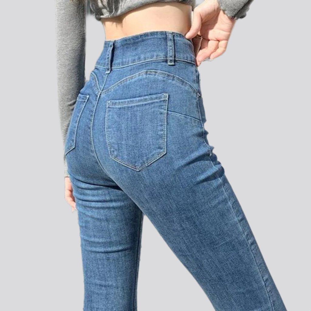 Push-up stonewashed jeans for women