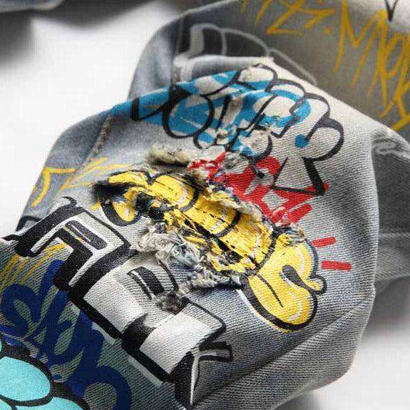 Zerrissene Herrenjeans mit Graffiti-Print