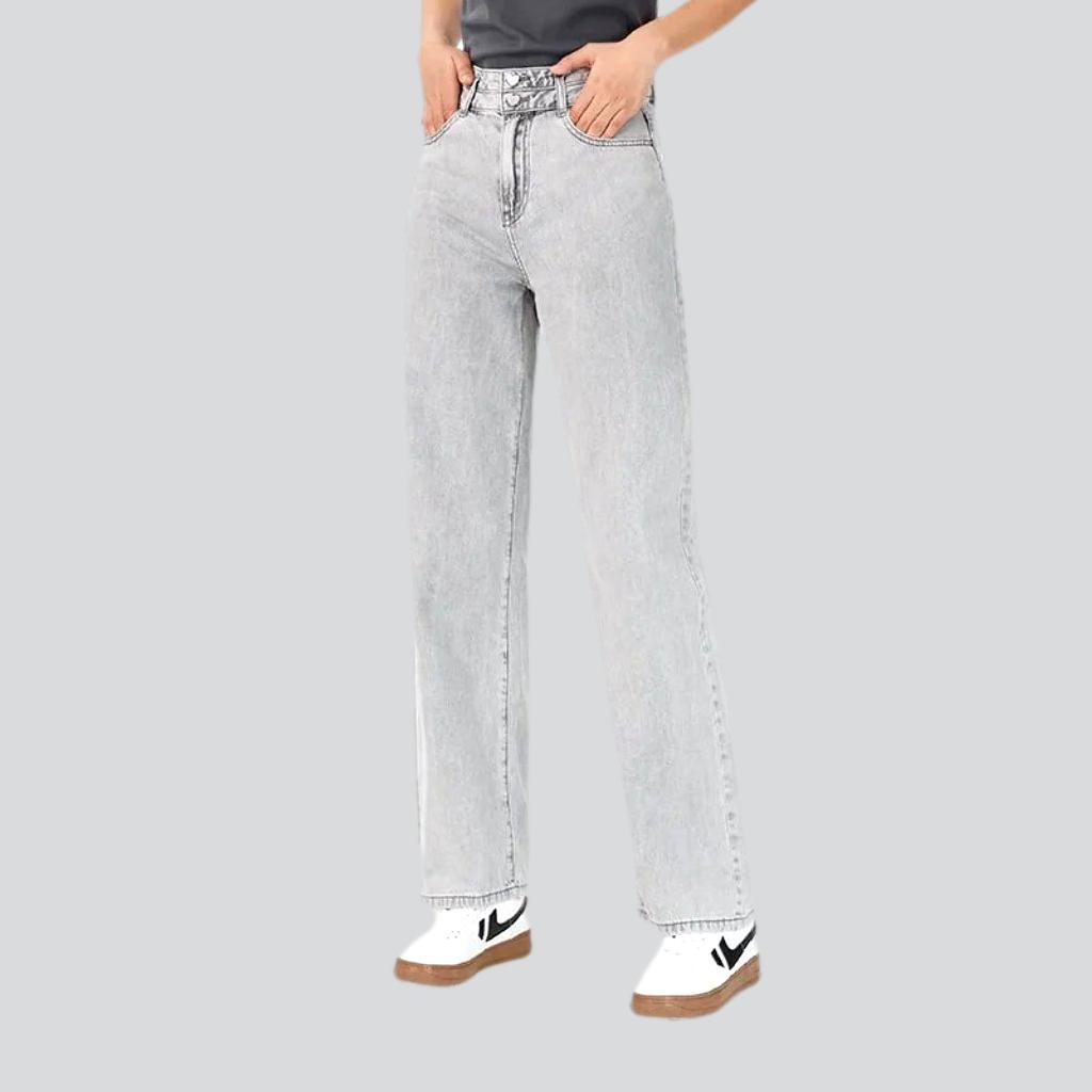 Stylish straight jeans for ladies