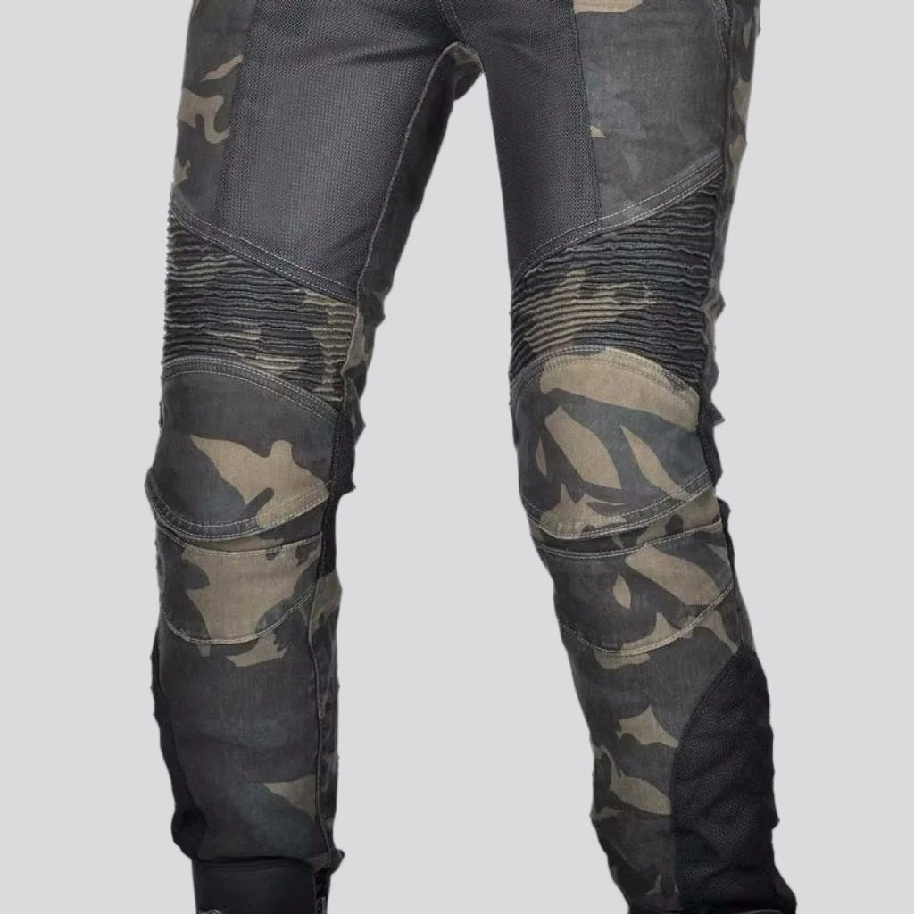 Vaqueros biker con patchwork para mujer